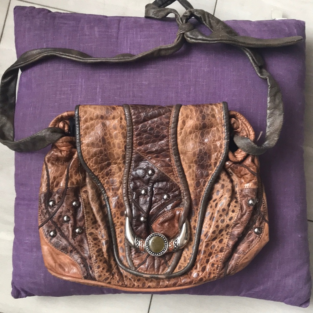 Vintage leather handbag